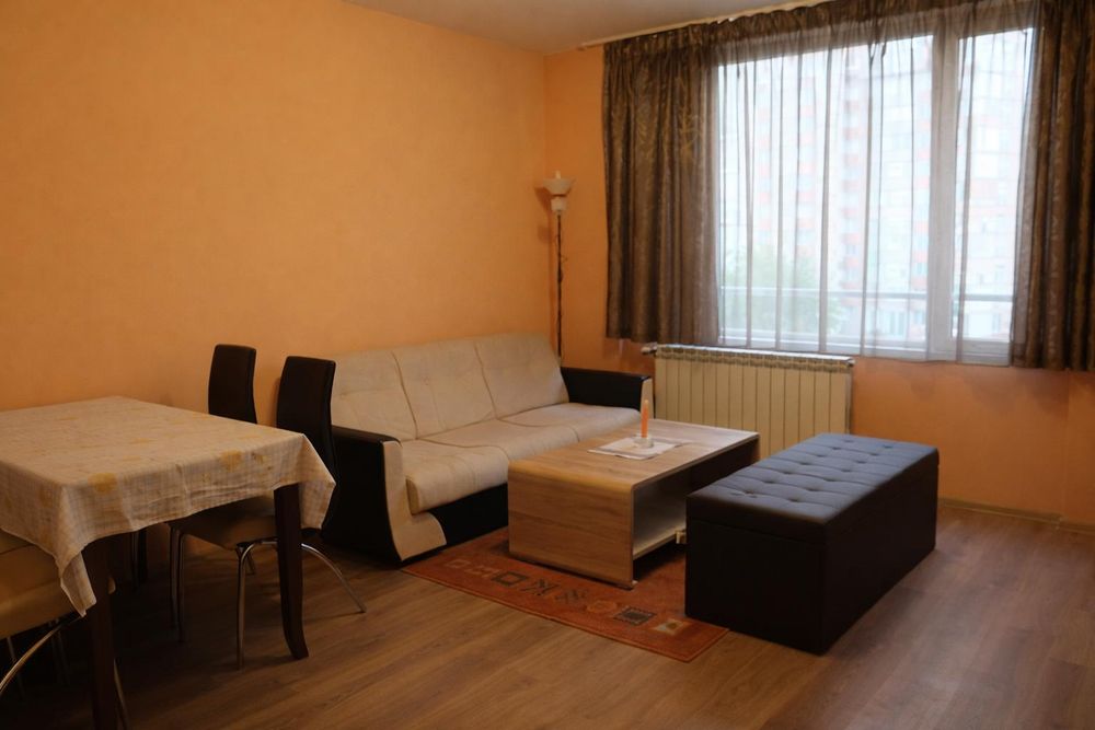 Дава се под наем Двустаен апартамент в София, Люлин 2 - 62 кв.м за 398.82 € - Снимка #1