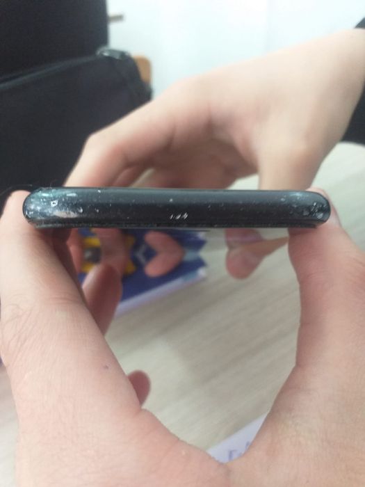 Iphone Se 2020 продам или обменяюсь.