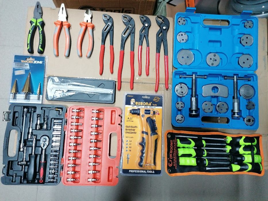 Комплект за спирачни бутал,сепаратор за сваляне на лагери,компресомер