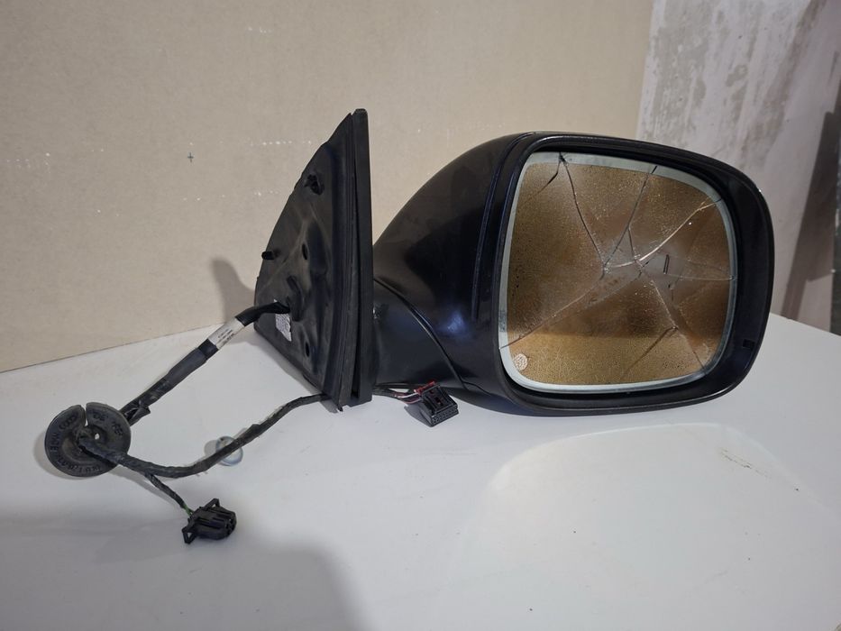 Дясно огледало за AUDI Q7 2003 - 2009