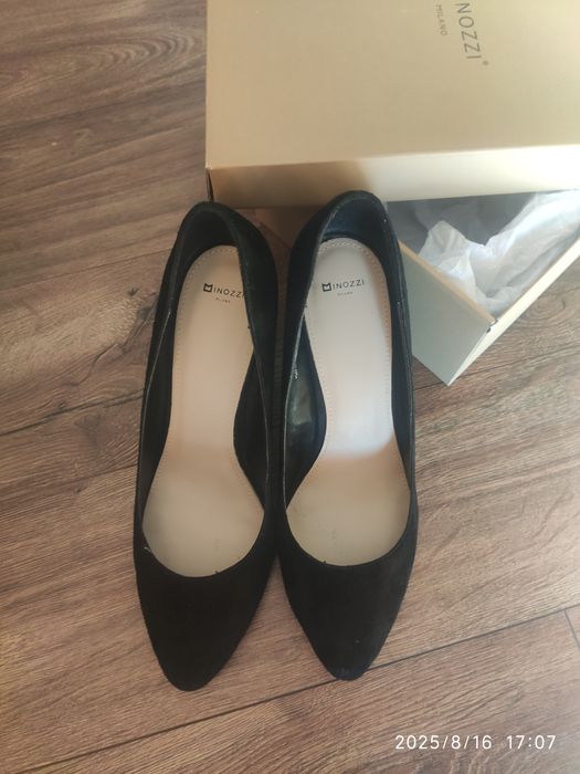 Minozzi Milano 40 номер естествен велур/кожа