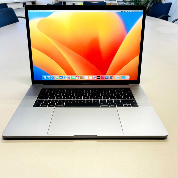 MacBook PRO 15' A1707 i7 256GB SSD 16GB RAM Touch Bar - [ VENTURA ]