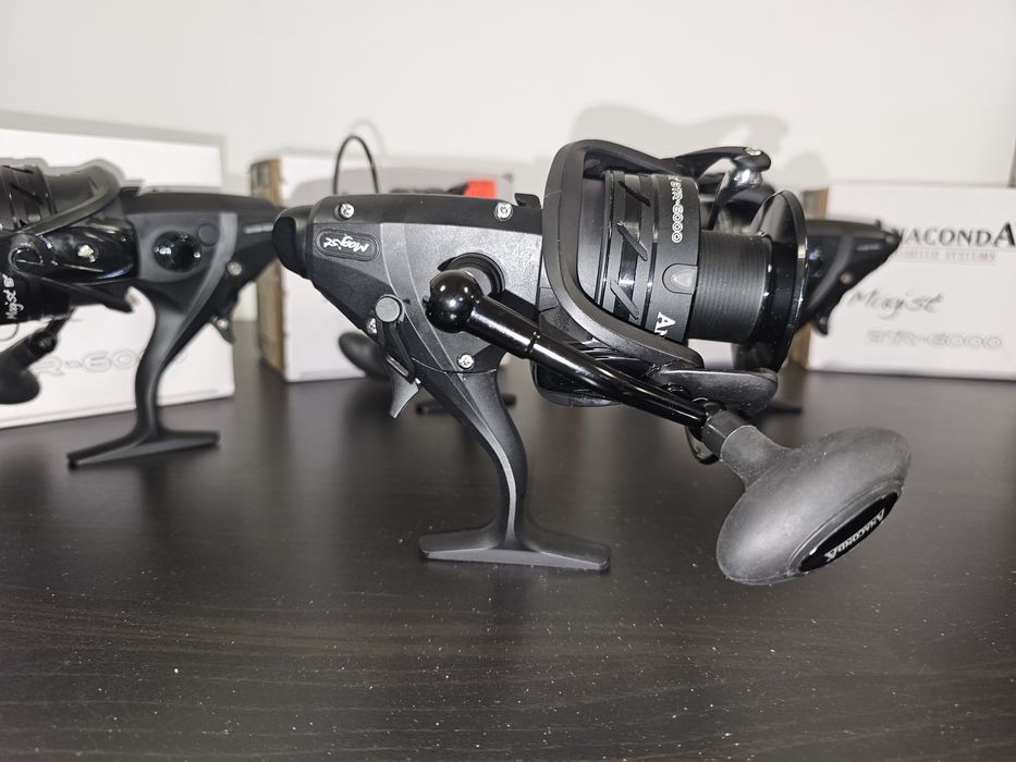 Se vand 4 mulinete crap Anaconda Magist BTR -6000. Pretul este pe buca