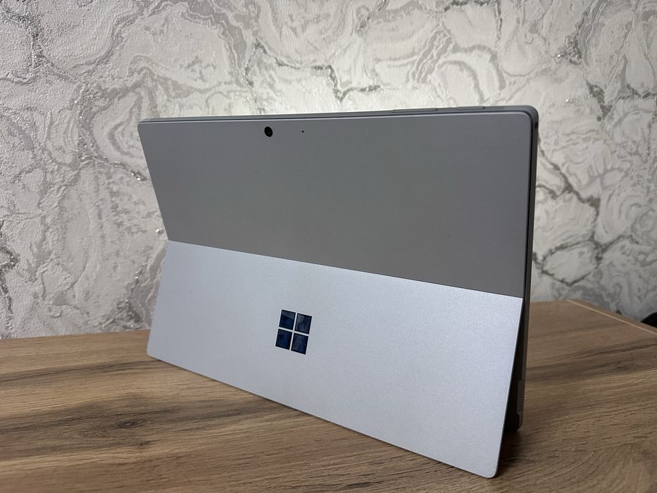 Surface 7 pro 4/128 i3 10 pokoleniya