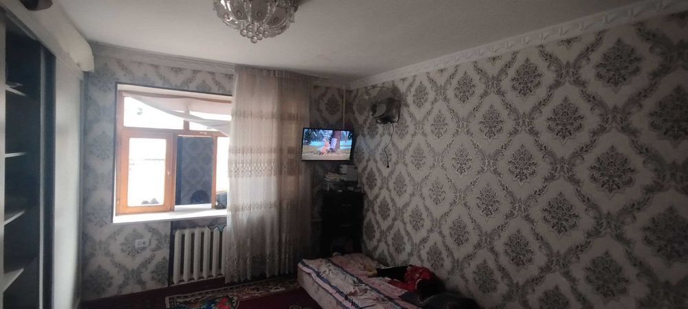 1 комнат. 3 этаж Чиланзар-4 Галерейка 20м2. Кирпичный Дом. Ор. Парк