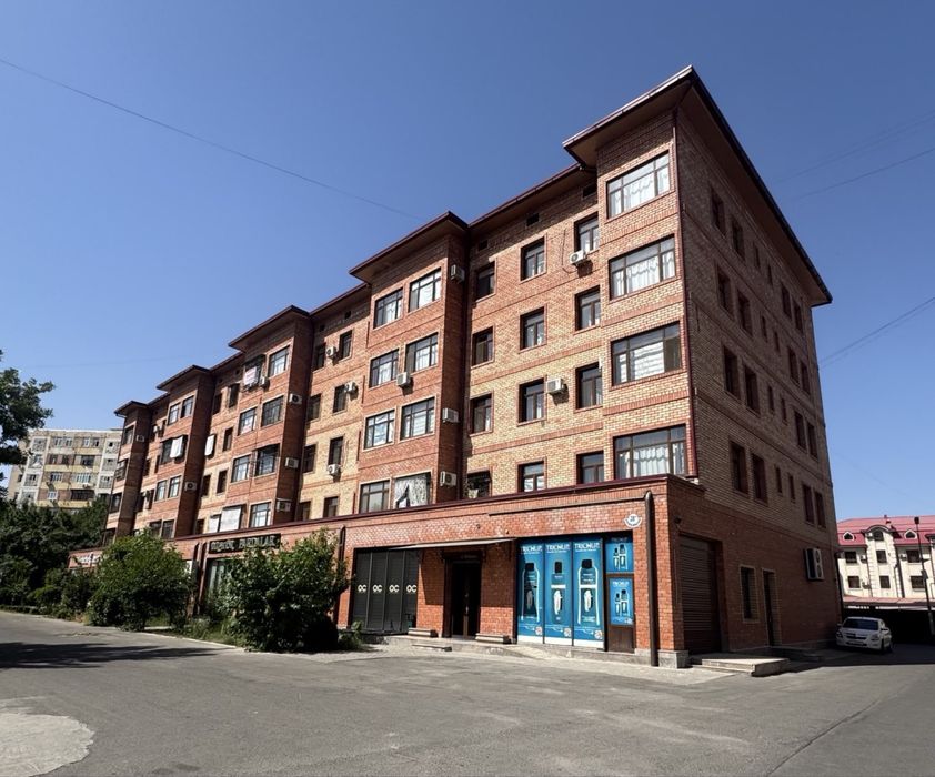 Ижарачилари бор нотурар жой / Продается нежилое помещение с арендатора