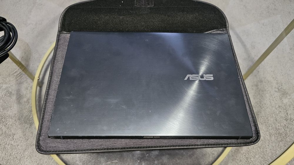 Laptop Asus Zenbook i7 UX325ea