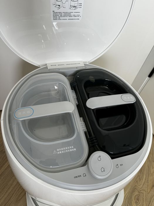 Робот пылесос (xiaomi) моет-пылесосит сам очищается