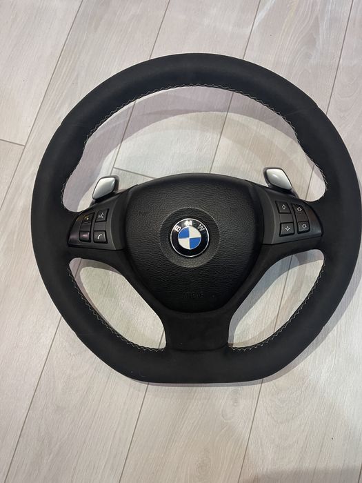 Волан за BMW алкантара