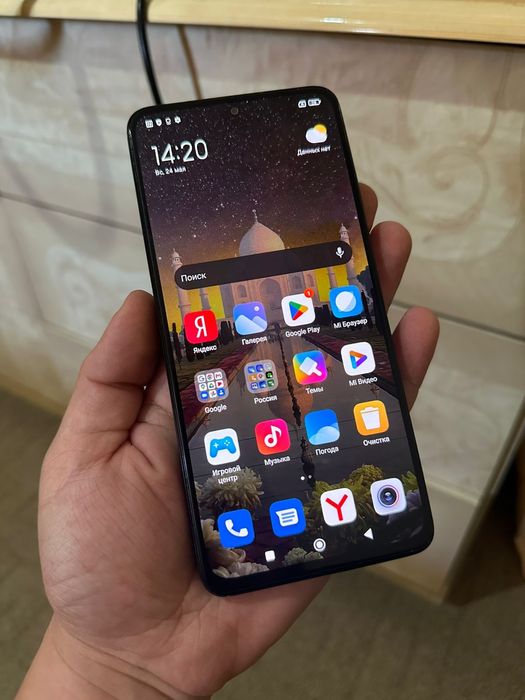 В продаже Redmi Note 11 pro.