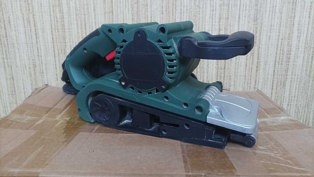 Лобзик электрический и шлифмашина