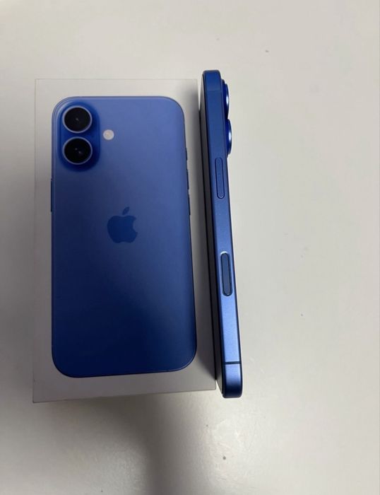 Vand sau schimb cu laptop de gaming IPHONE 16 Baterie 100%