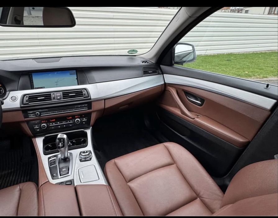 BMW Seria 5 /// F11 /// 530d / 2012/ Automat
