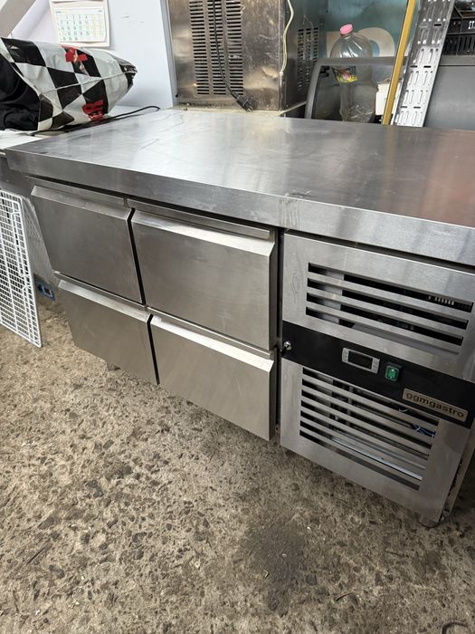 Хладилна маса  плюсова