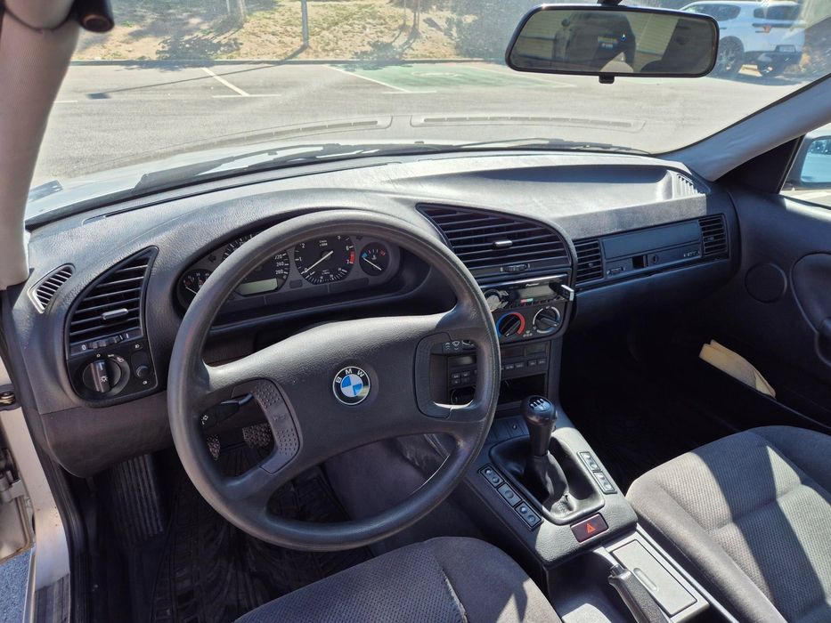 BMW E36 320i M50B20 бензин 1992г.