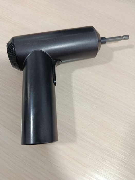 Продам шуруповерт Xiaomi