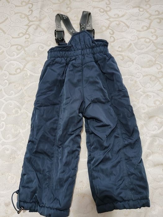 Продам детскую куртку и комбез