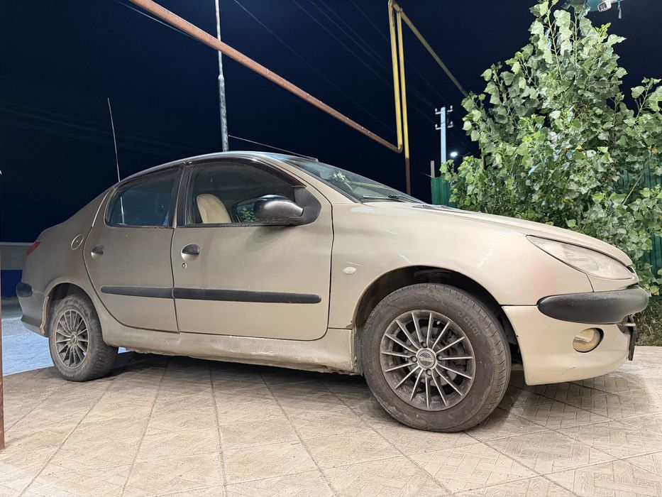 Peugeot 206 Sedan
