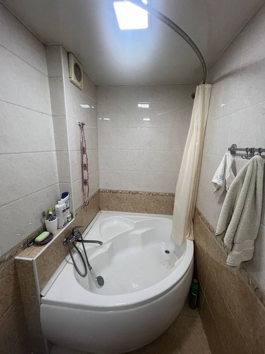 Qoraqamich 2/4 doʻm sotiladi