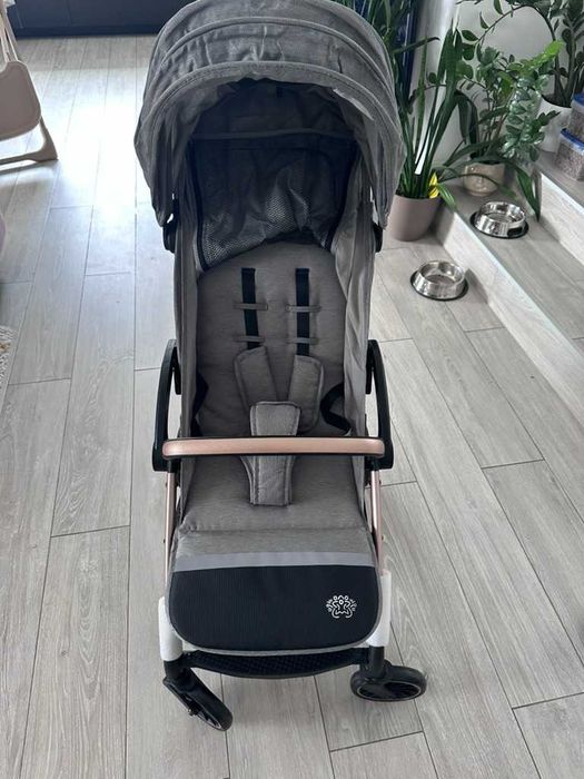 NOU - Carucior Sport AppeKids Upp, Ultracompact, Pliere automata, De la nastere la 22kg, Jet Black