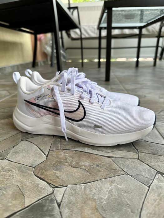 Дамски маратонки Nike