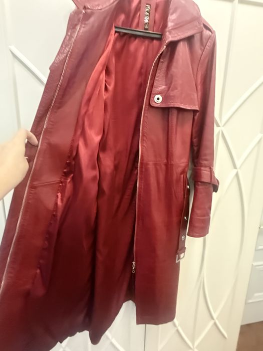 Кожаный плащ женский