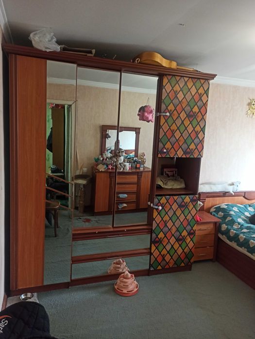 Продаётся спальный гарнитур б/у