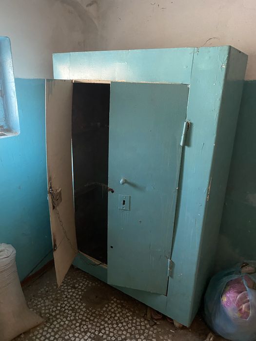 Сейф шкаф металический