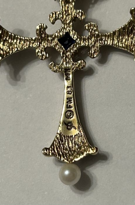 Cruciuliță Faberge, aur 14K, email, diamante