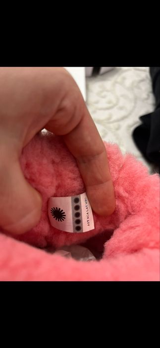 Ботуши на UGG от ест кожа