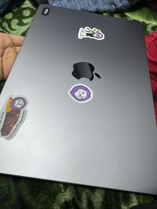 Macbook pro m2 pro 16/512 14-inch 16 yader 120 fps quvat 40 soatgacha