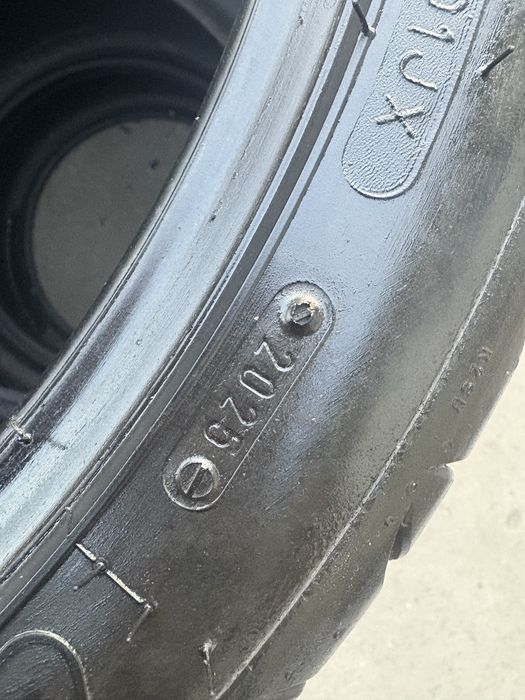 4 броя летни гуми 255 / 35 R 19