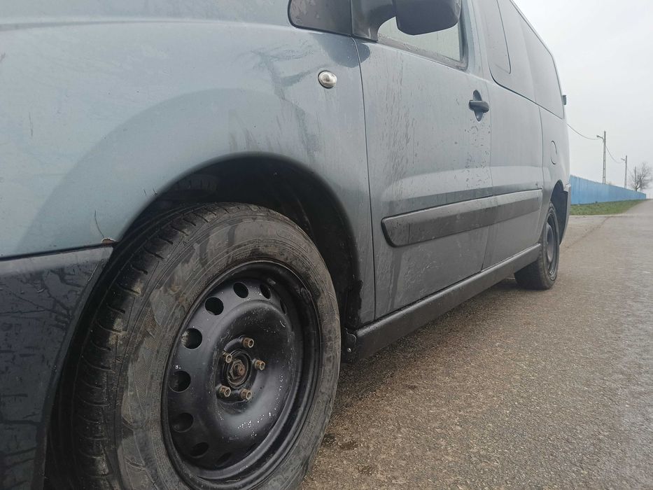 Autoturism fiat scudo duba 9 locuri taxe mici EURO 4