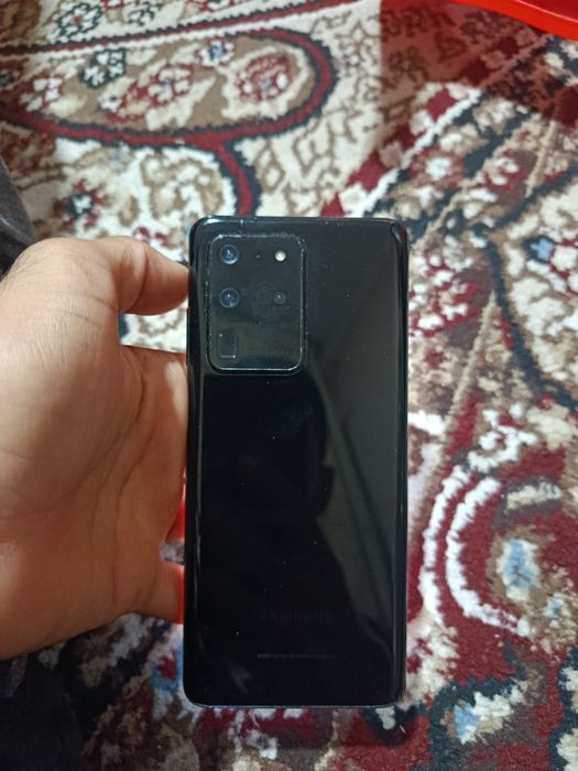 Samsung s 20 ultra  12ga 128 pamit