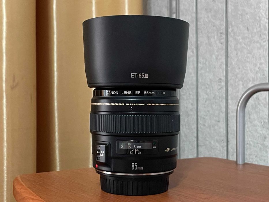 Объектив Canon EF 85mm f/1.8 USM