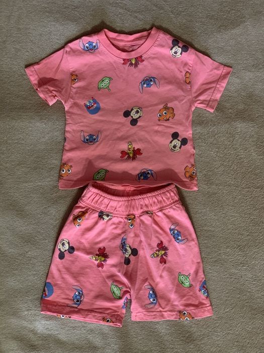 Продам весенний комбинезон и вещи на девочку