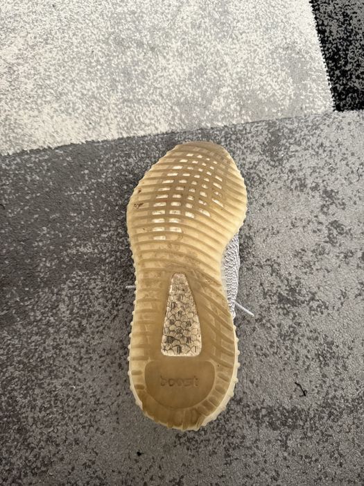 Vand Yeezy 350 marimea 43