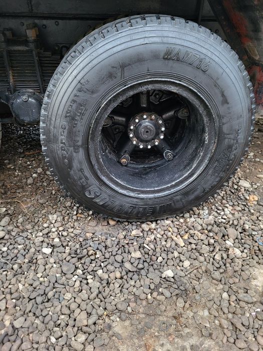 Kamaz 10 tonali 53212  balola yengide hadavoyla yahw srocna sotiladi