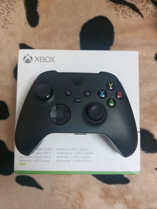 Controller Xbox Series Negru + Fir