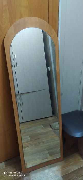 Продам зеркало в хорошем состоянии