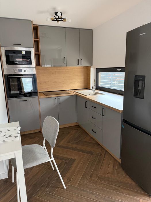 Inchiriez casa in Cartierul Tineretului