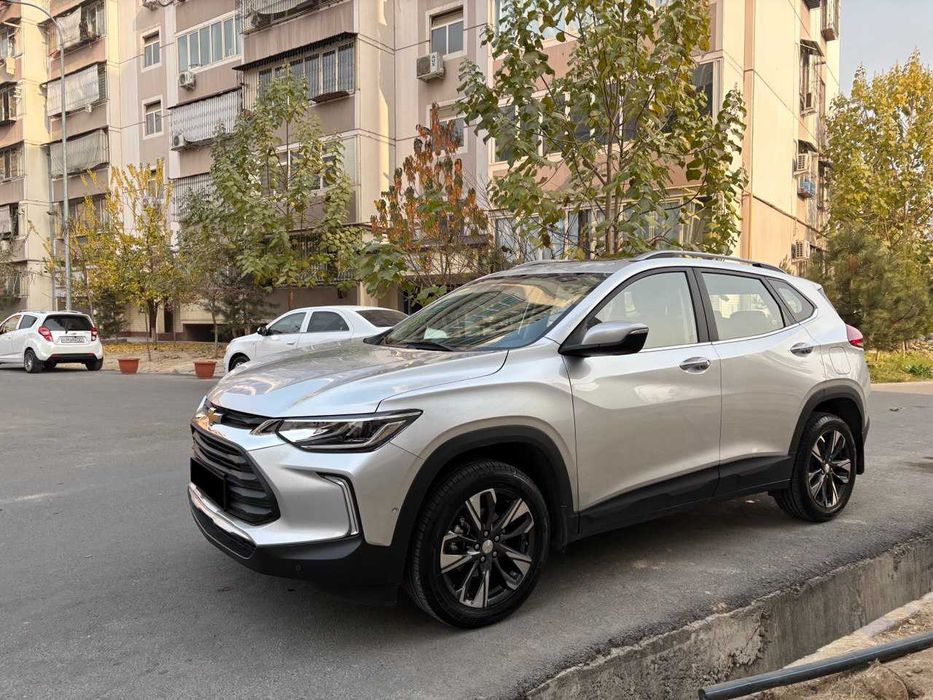 Yangi holatda, Chevrolet Tracker 2 (Premier plus) sotiladi