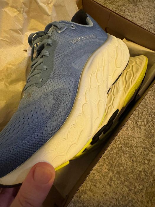 New Balance Fresh Foam X More v4 - 42-43-44EU - Running