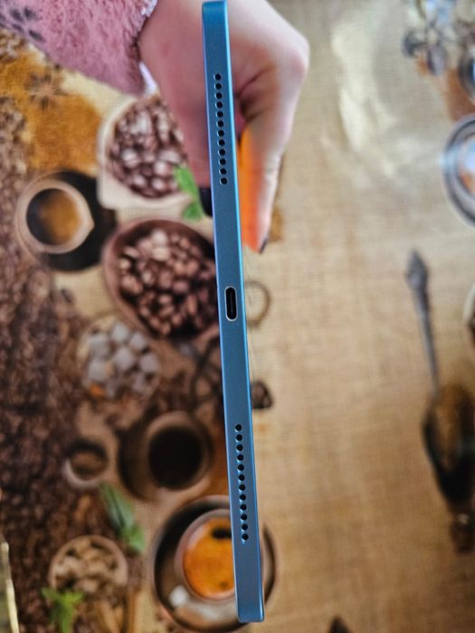 Vand ipad gen 10 , 64GB