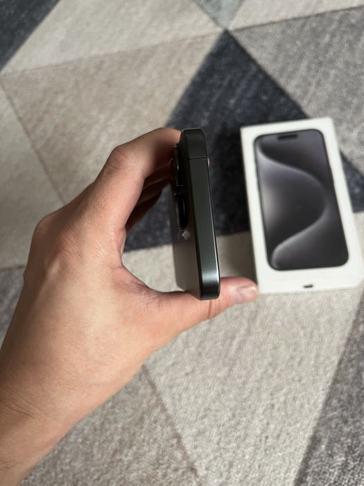 Iphone 15 pro продам