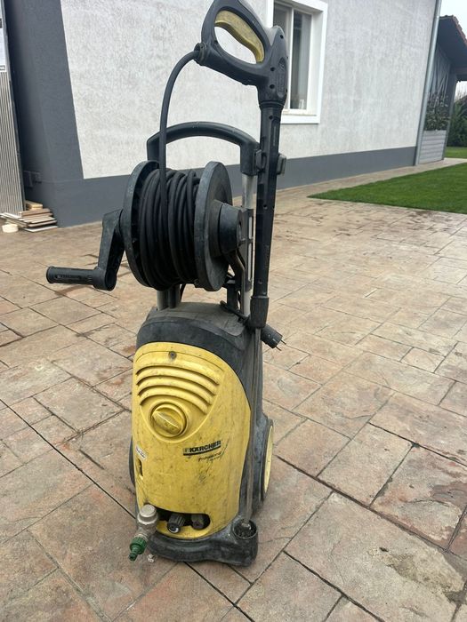 Vând KARCHER Profesional HD 5/15C  DEFECT
