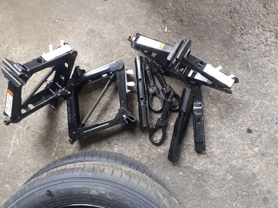 Roata rezerva normala sau îngustă cric coarba ford mondeo mk5