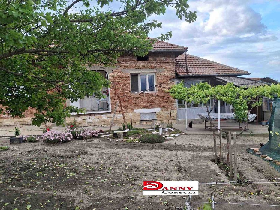 Продава се Къща в Велико Търново, Акация - 92 кв.м за 177 €/кв.м - Снимка #2