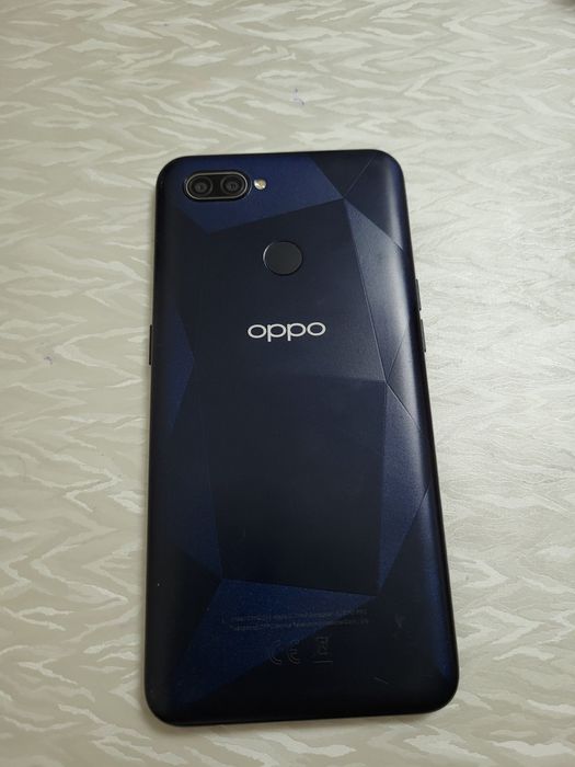 Продам oppo A12 срочно
