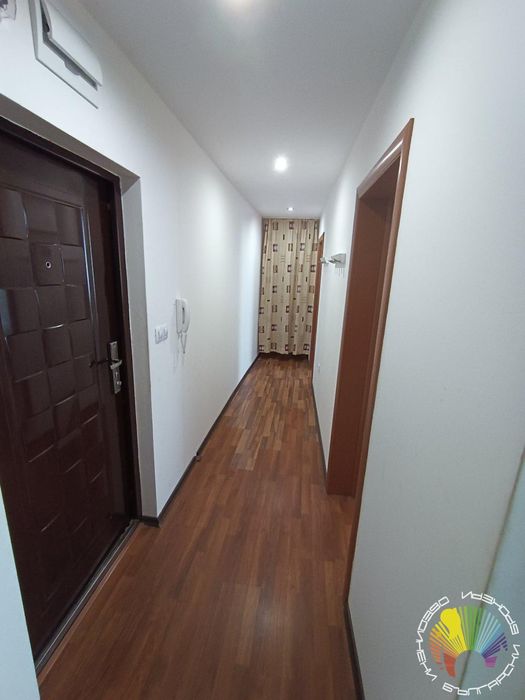 Дава се под наем Тристаен апартамент в Бургас, Център - 80 кв.м за 408 € - Снимка #4